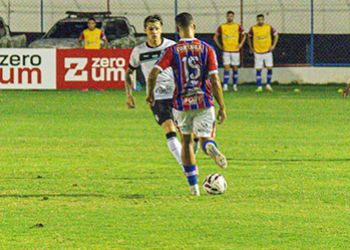 ITABAIANA TROPEÇA DIANTE DO FIGUEIRENSE ATUANDO EM SEUS DOMÍNIOS 