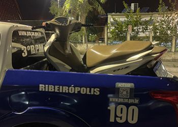 MOTOCICLETA ROUBADA EM MOITA BONITA É RECUPERADA PELA POLÍCIA MILITAR
