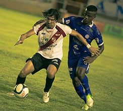 adc_river_plate_batistao2013_p
